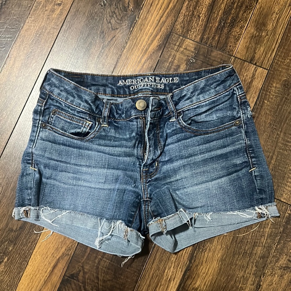 AMERICAN EAGLE Super Stretch Jean Shorts Size 6